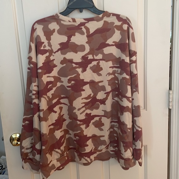 TRENDY FRENCH TERRY TOP NWT - Picture 8 of 10